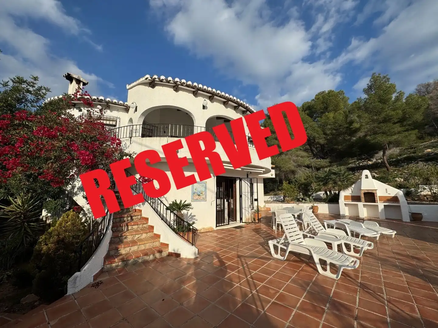 Detached house with pool for sale in Paichi