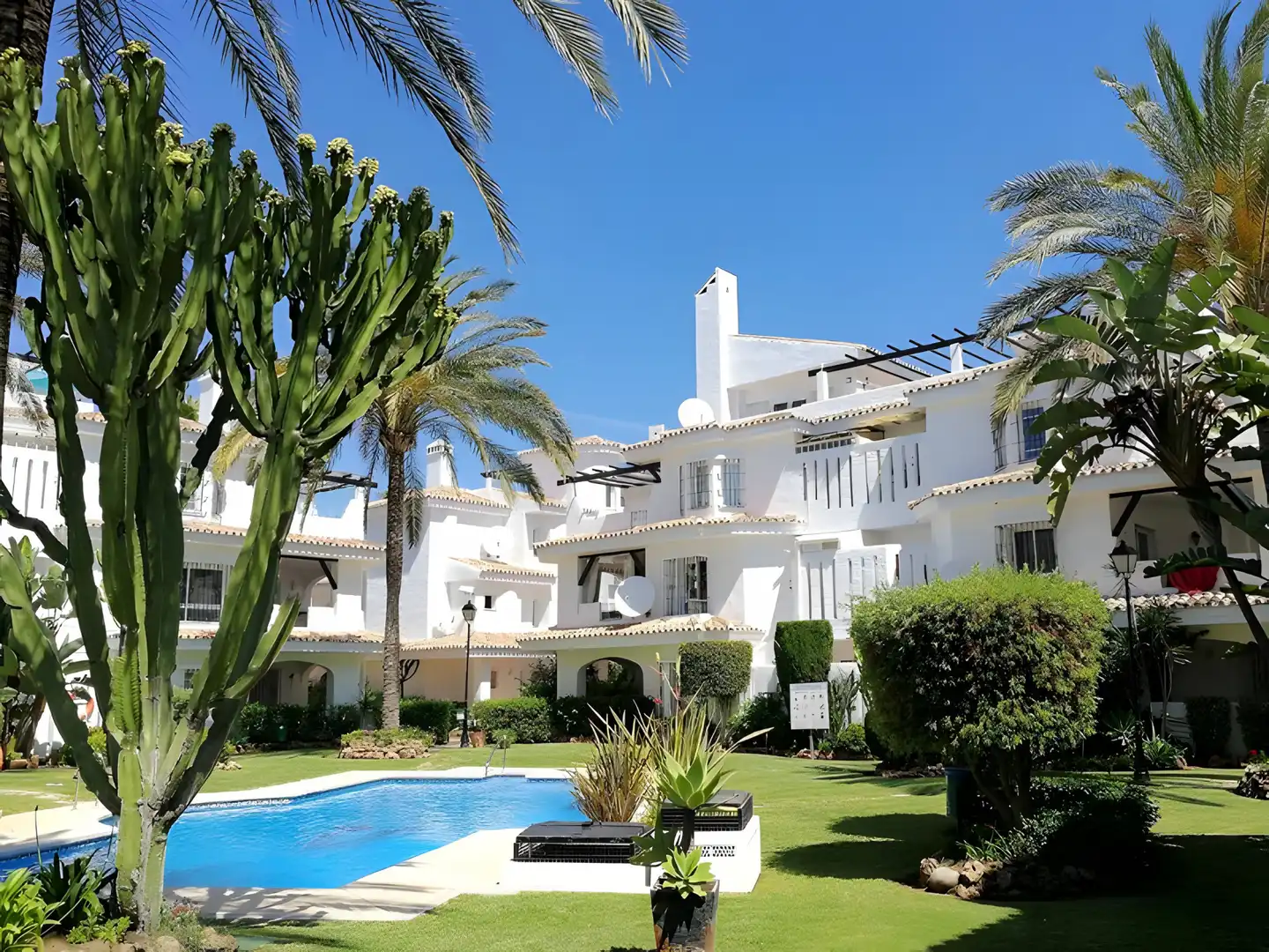 Reihenhaus mit Pool zum Verkauf in Nueva Andalucía, imagen 21