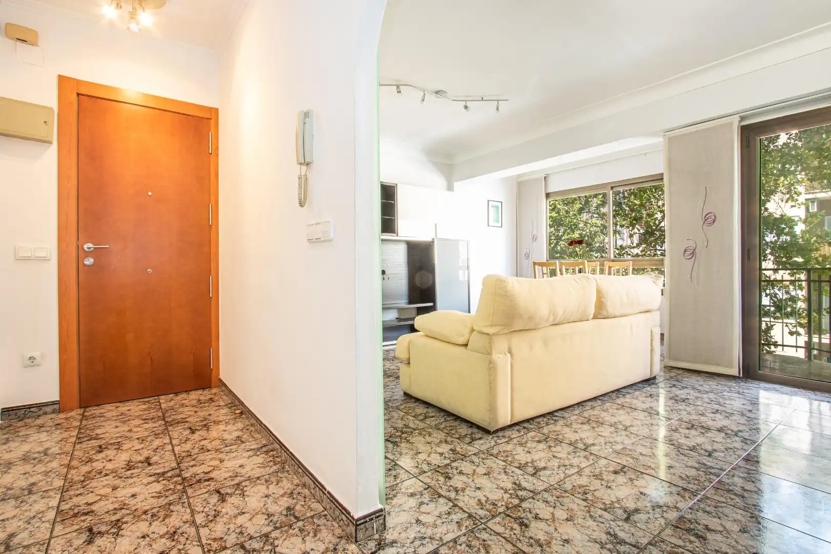 Flat for sale in  Palma de Mallorca  with Air Conditioner, Furnished and Balcony
