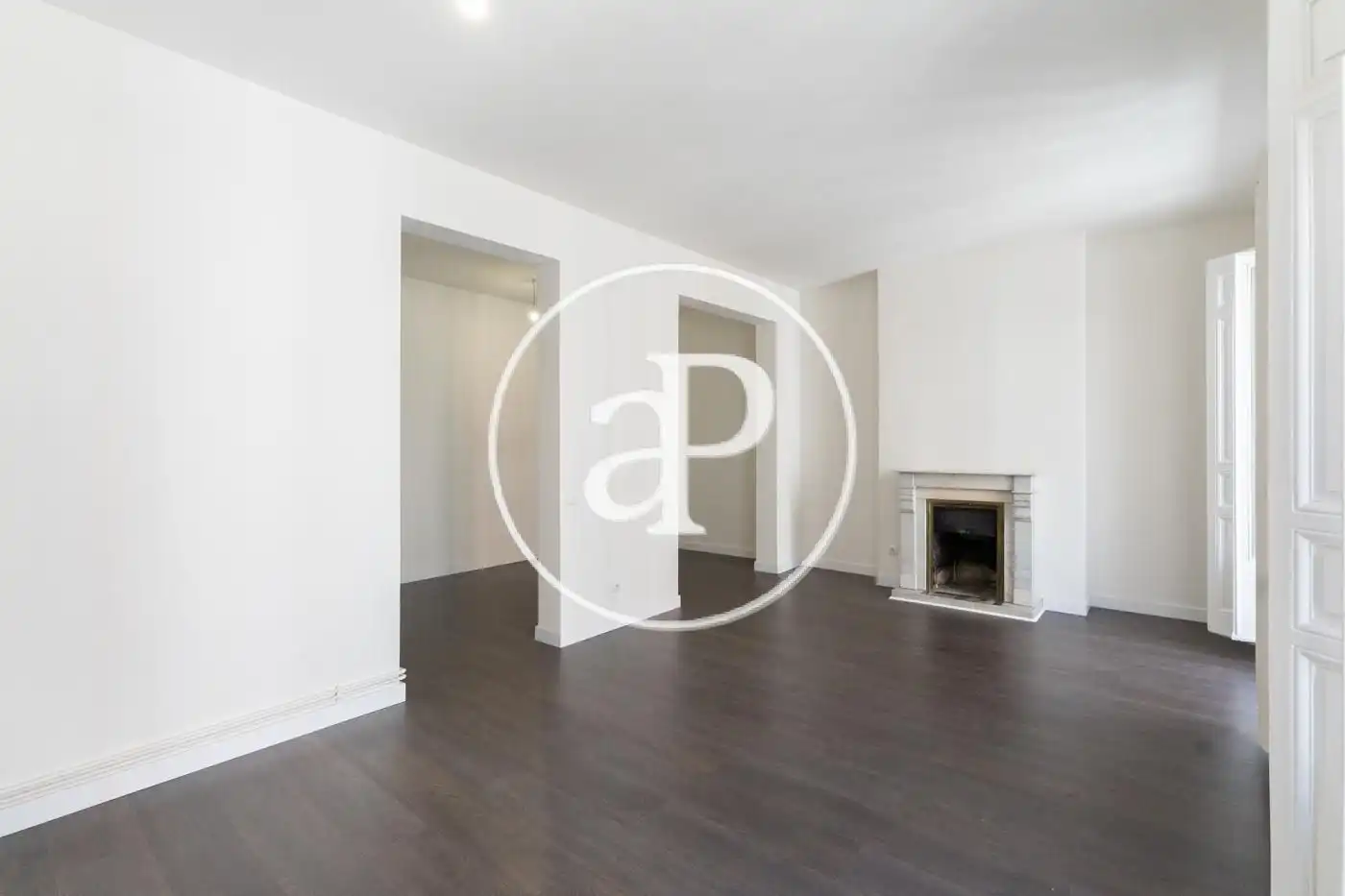 Living room of Flat for rent in Madrid  with Air Conditioner, Heating and Balcony