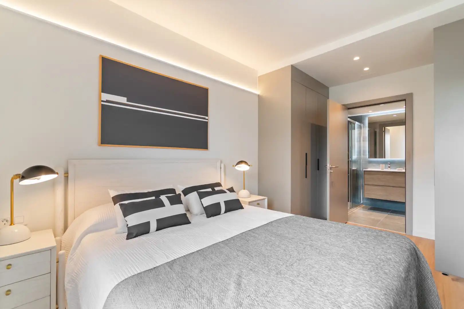 Planta baja en venta en Passeig de Santa Eulàlia, 13, Mas d'En Serra - Els Cards