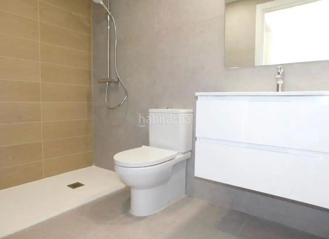 Flat for rent in Carrer de Vinyals, Barri del Centre