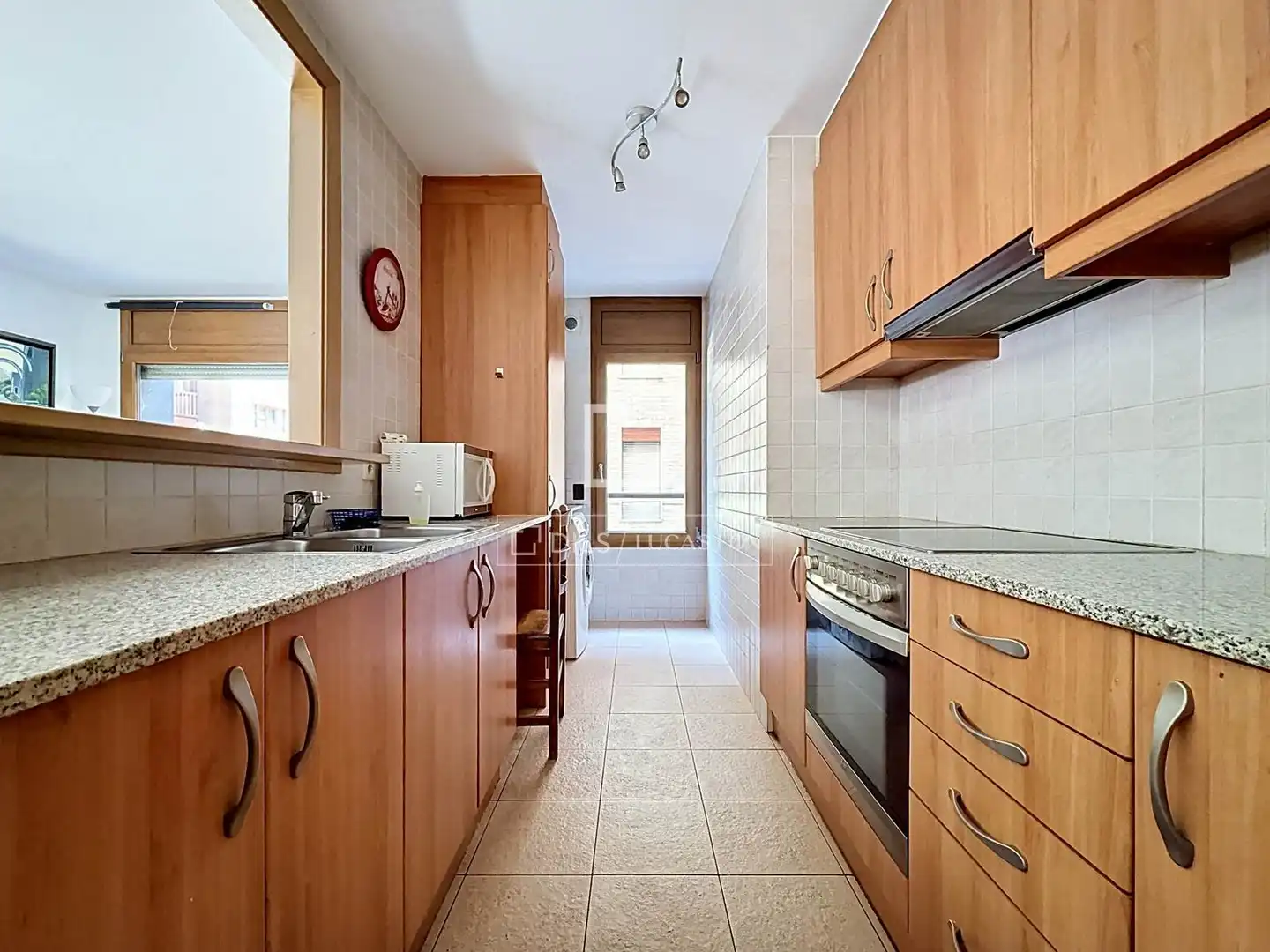 Cocina de Piso de alquiler en Madrid con Calefacción, Parquet y Trastero