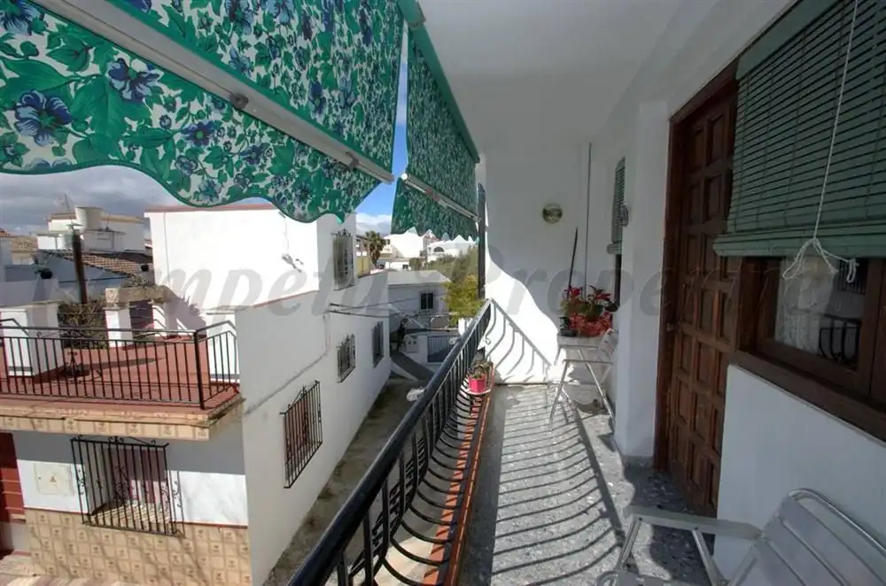 Maison avec terrasse à vendre à Cómpeta, imagen 11