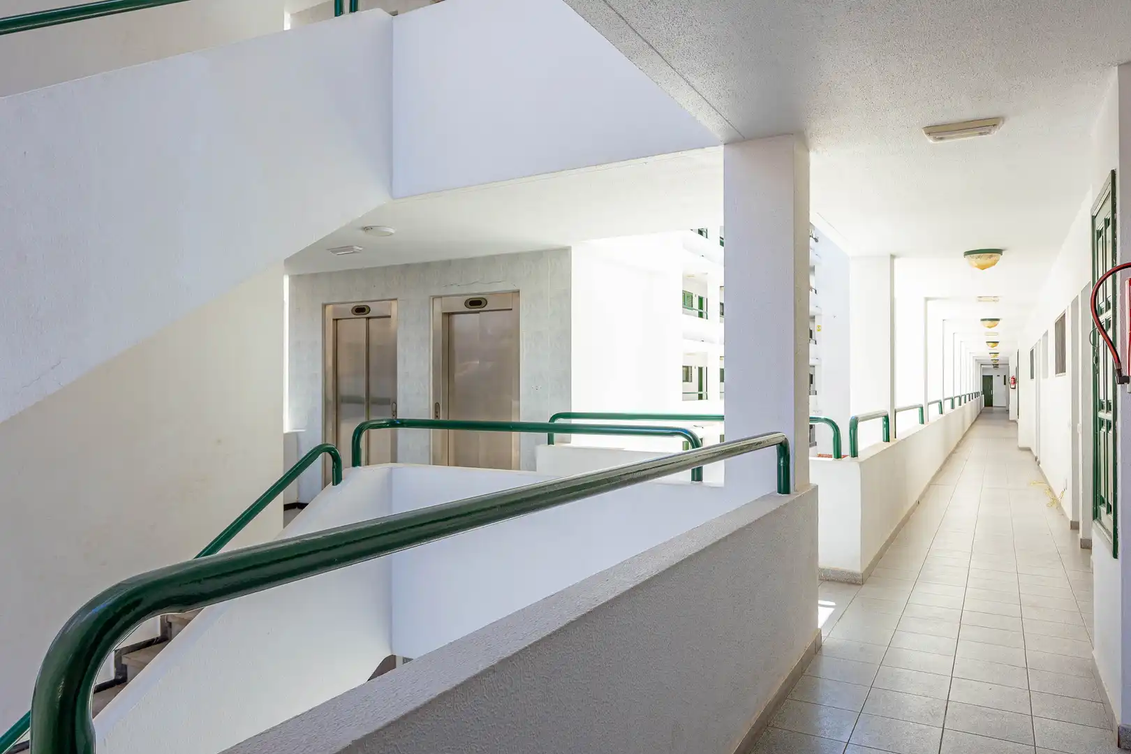 Piso en venta en San Bartolomé de Tirajana con Terraza, Piscina y Amueblado