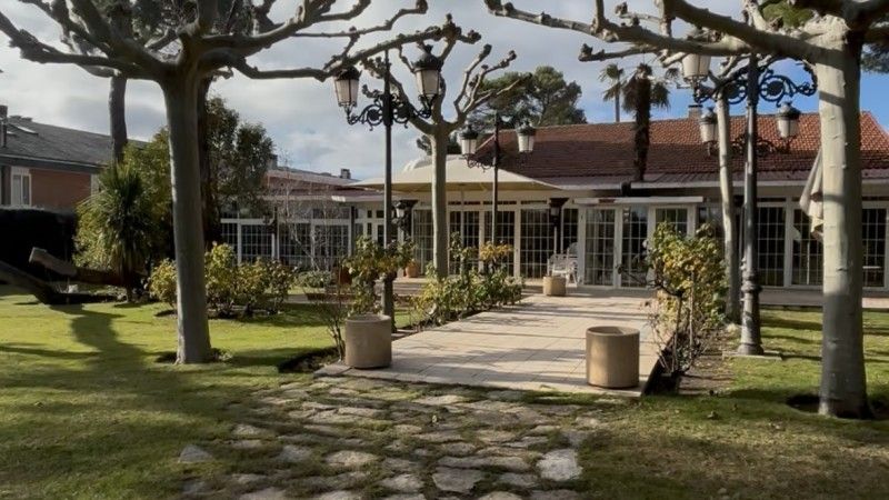 Vista exterior de Local en venda en Las Rozas de Madrid