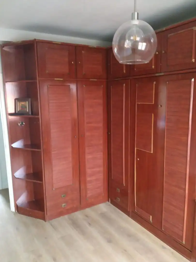 Schlafzimmer von Wohnung zur Miete in Avilés mit Heizung, Parkett und Abstellraum