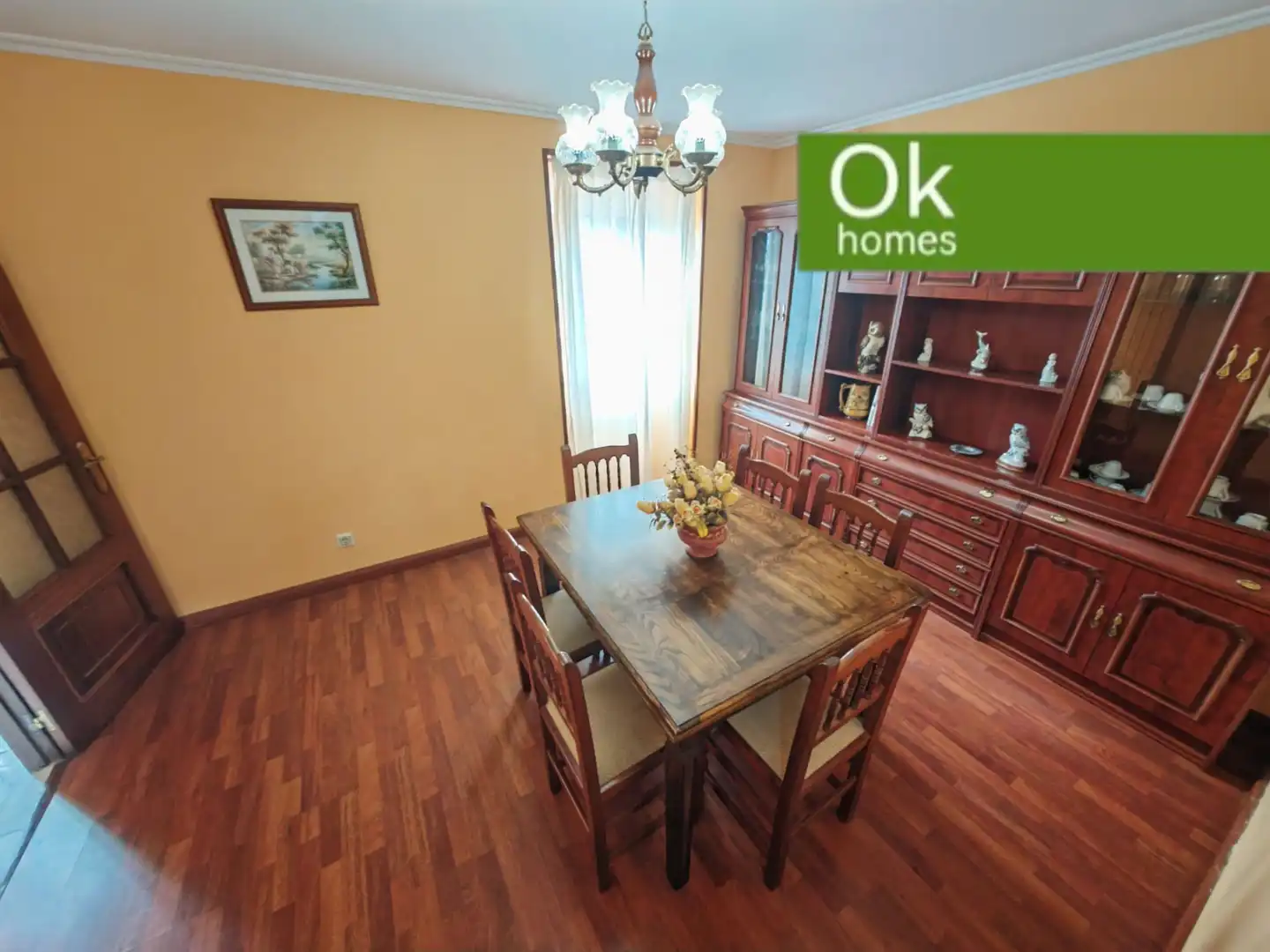 Comedor de Casa adosada de alquiler en Curtis con Calefacción, Trastero y Amueblado
