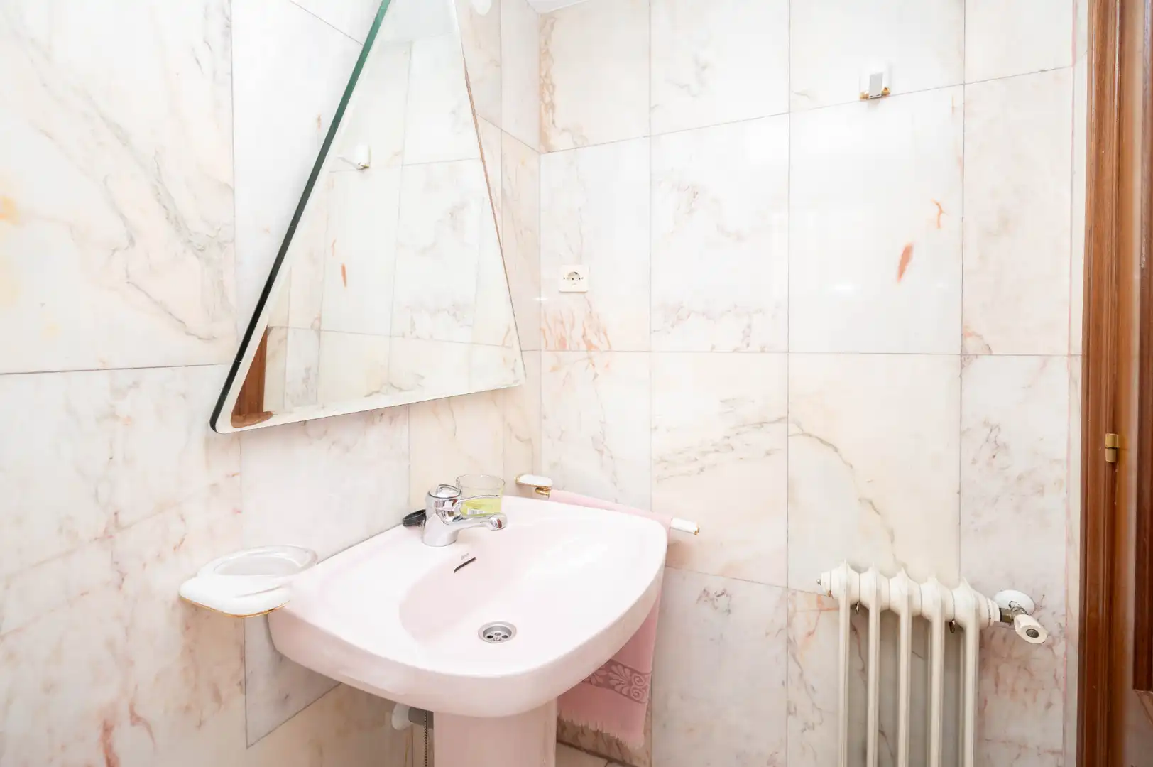 Baño de Casa adosada en venta en Madrid con Jardín privado