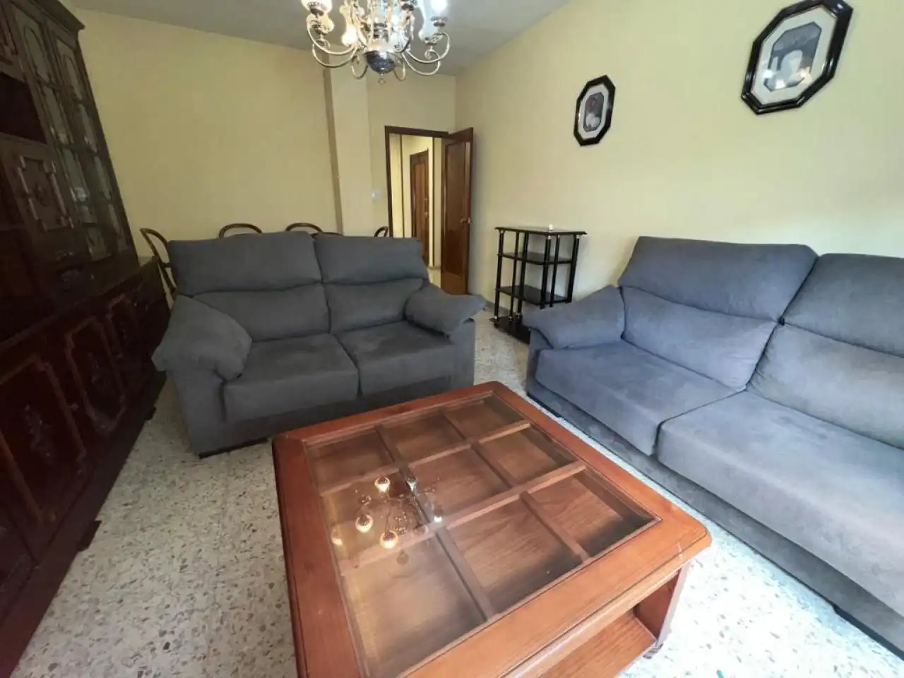 Living room of Flat for rent in Ourense Capital   with Heating, Parquet flooring and Furnished
