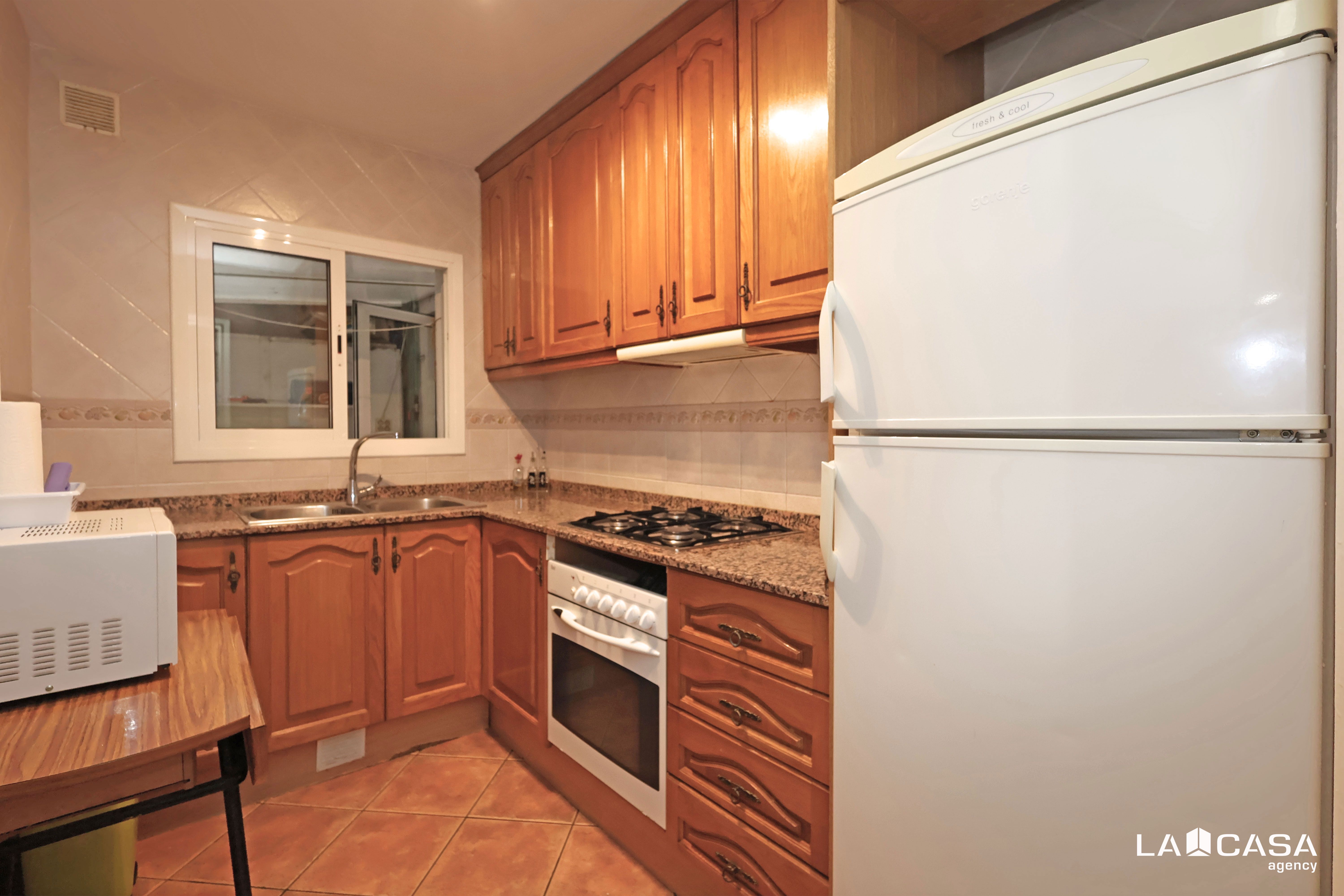 Cocina de Piso en venta en Esplugues de Llobregat con Calefacción y Balcón