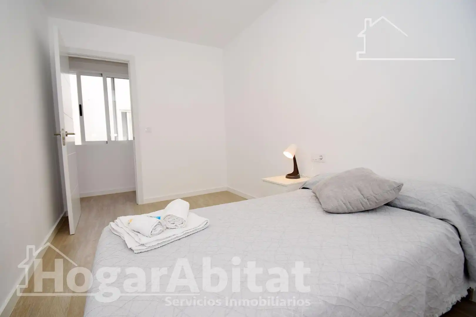 Schlafzimmer von Dachboden zum Verkauf in Burriana / Borriana mit Klimaanlage, Heizung und Terrasse