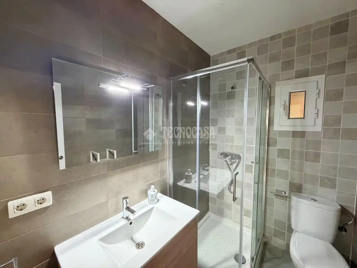Badezimmer von Wohnung zum Verkauf in Segovia mit Heizung