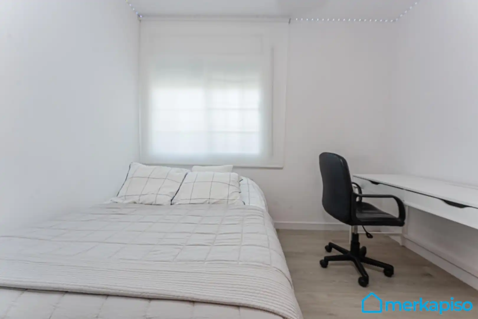Habitación de Casa o chalet en venta en Viladecans con Piscina comunitaria