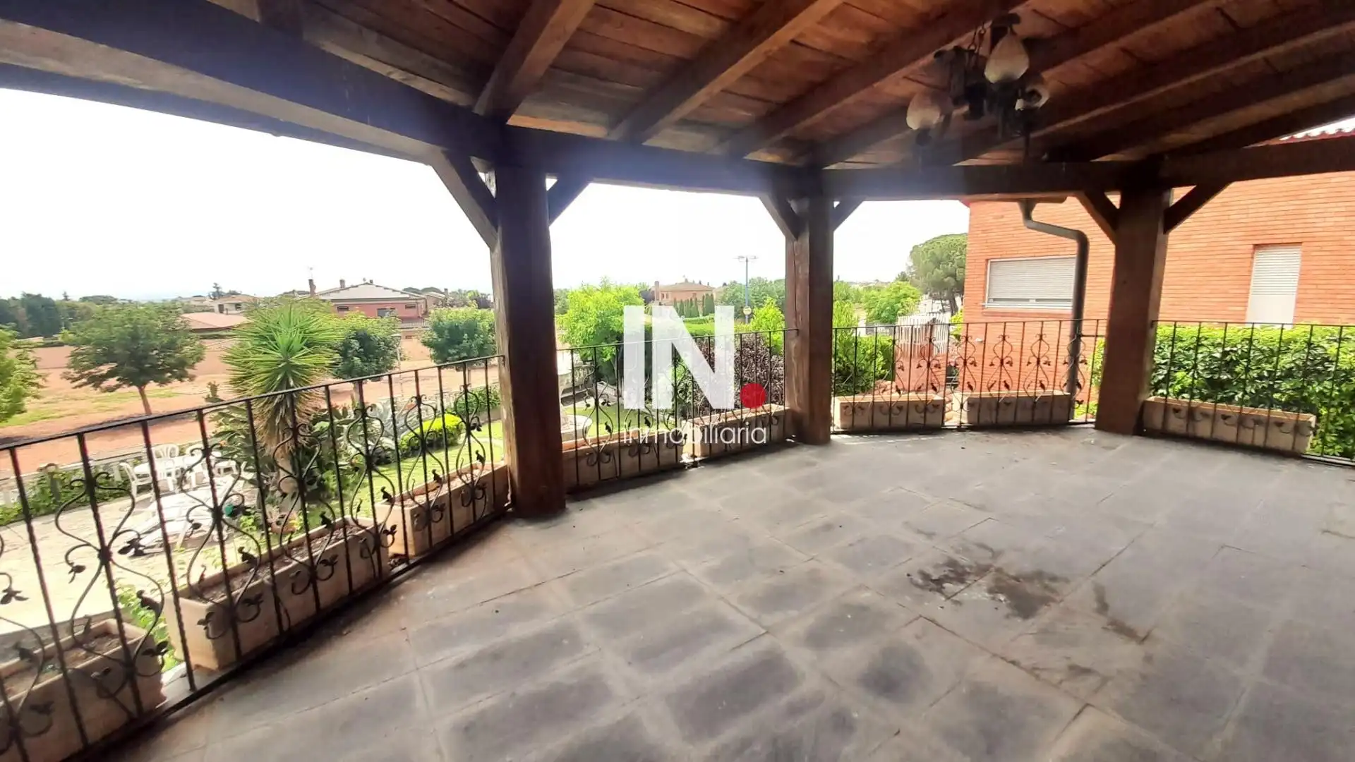 Terrassa de Casa o xalet en venda en Alpicat amb Calefacció i Jardí privat