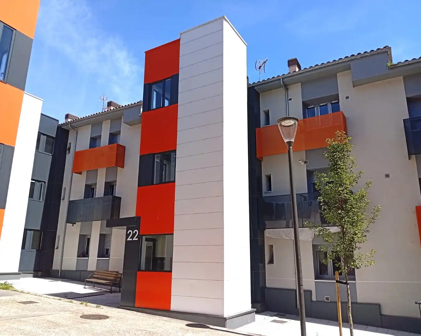 Vista exterior de Piso en venta en Gijón  con Parquet