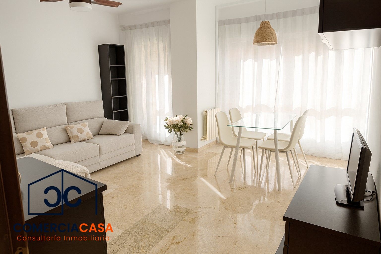 Living room of Flat to rent in Maracena  with Air Conditioner, Heating and Furnished