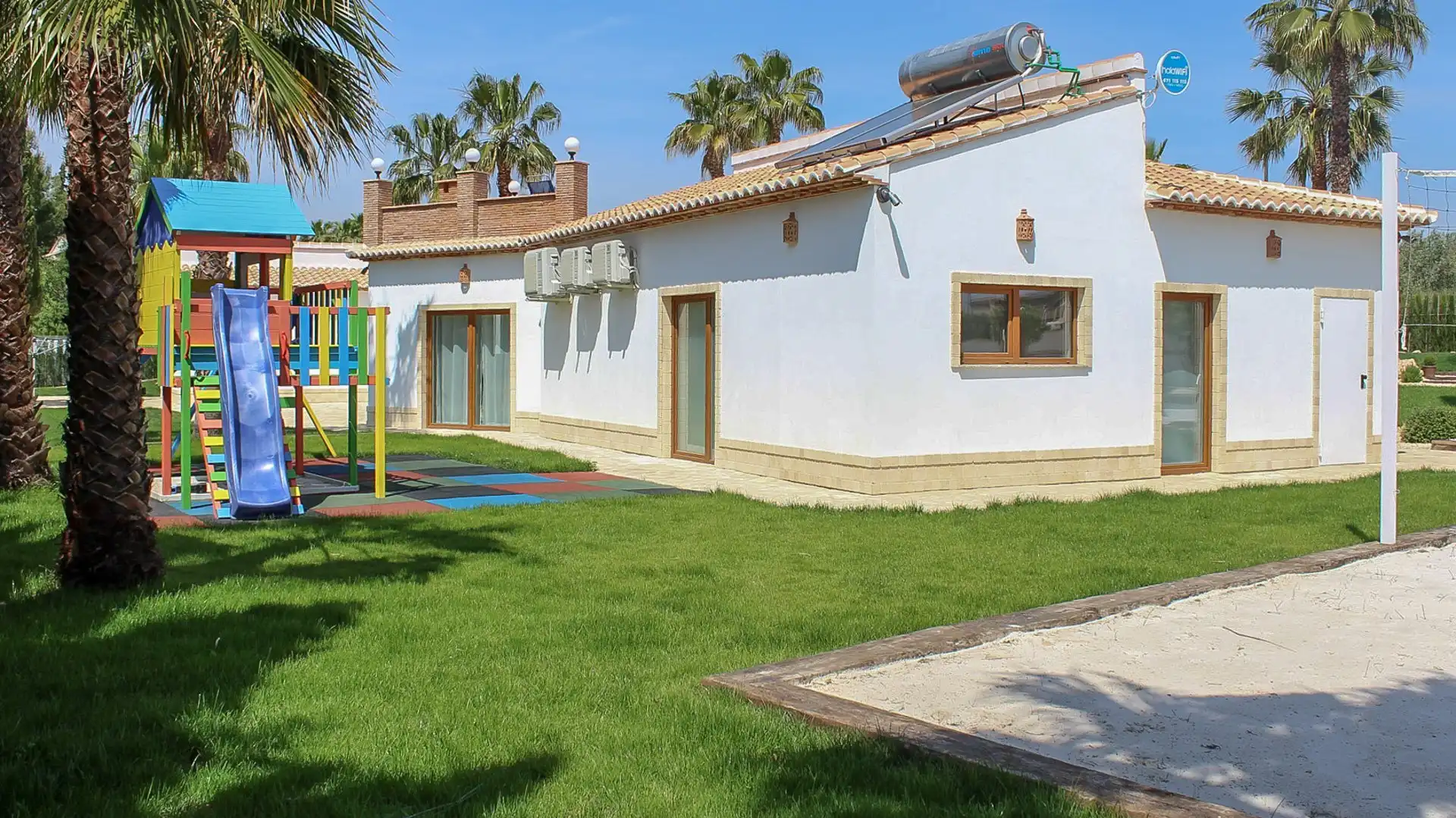 Exterior view of Houses for sale in Dénia  with Air Conditioner, Heating and Private garden