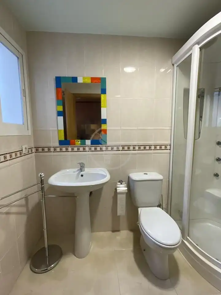 Badezimmer von Maisonette zum Verkauf in Linares mit Klimaanlage