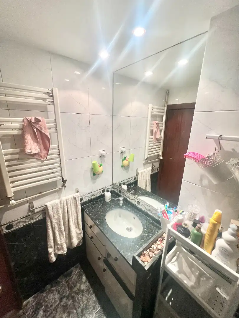 Baño de Ático en venta en Sant Boi de Llobregat con Calefacción y Balcón