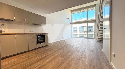 Foto 5 de Dúplex de alquiler en De Julián Camarillo, Simancas,  Madrid Capital