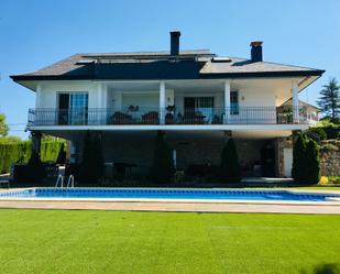 Piscina de Casa o xalet de lloguer en Corbera de Llobregat amb Aire condicionat, Terrassa i Piscina