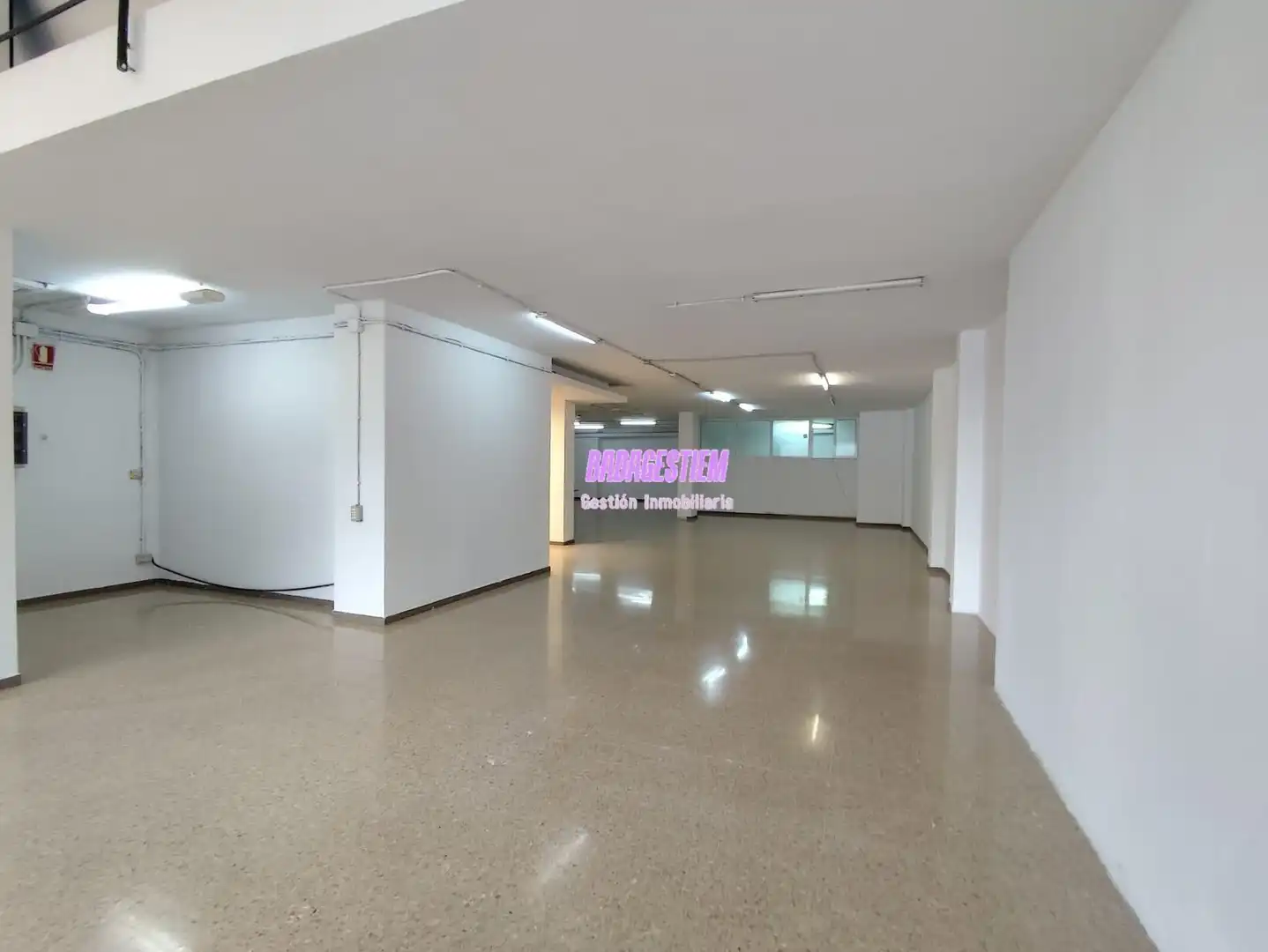 Local comercial en alquiler en Rambla FRANÇA, imagen 2