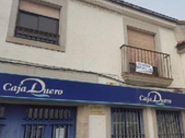 Flat for sale in Plaza San Pedro