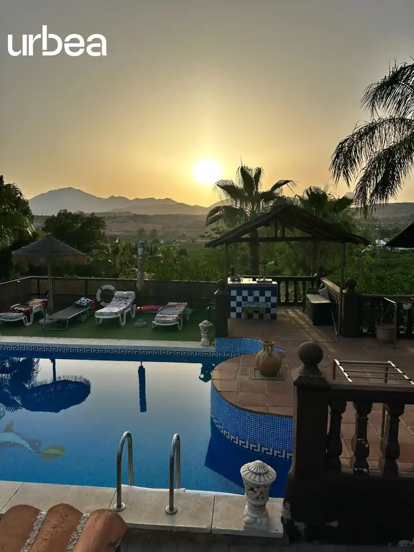 Jardí de Finca rústica en venda en Pizarra amb Aire condicionat, Calefacció i Jardí privat
