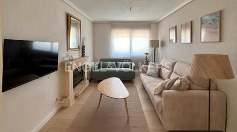 Foto 2 de Casa o chalet de alquiler en Núcleo Urbano, Valencia