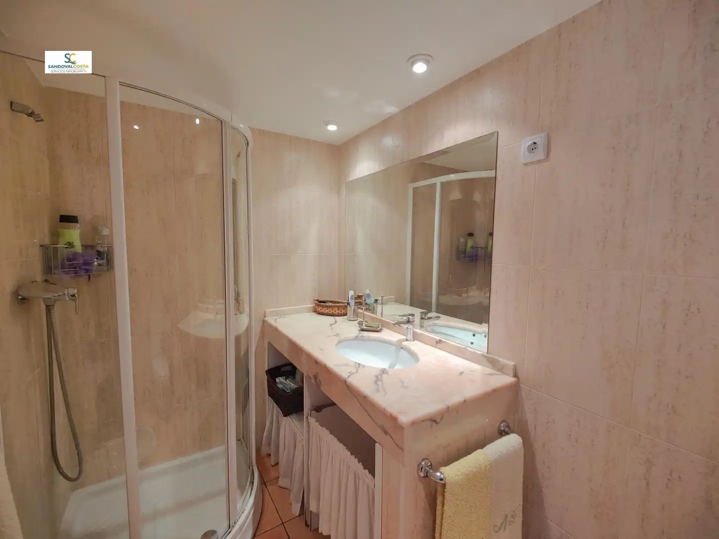 Badezimmer von Wohnung zum Verkauf in Alicante / Alacant mit Klimaanlage und Gemeinschaftspool