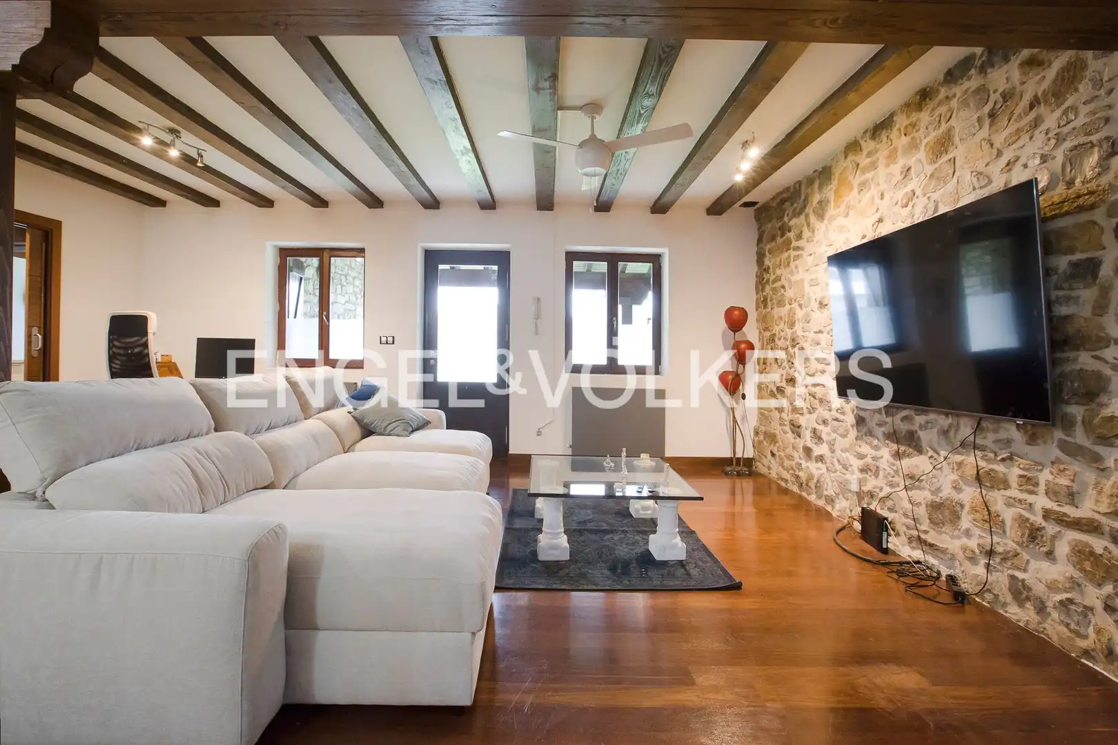 Detached homes for sale in Eguzkitza Bidea, Berango