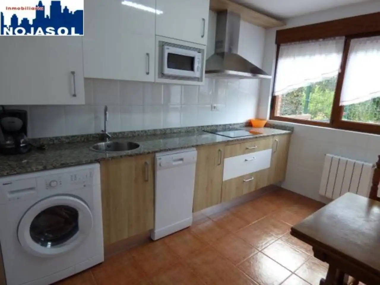 Cuina de Casa o xalet de lloguer en Bareyo amb Calefacció, Jardí privat i Terrassa
