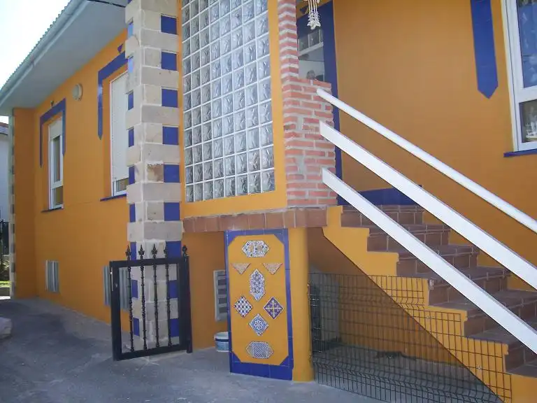 Vista exterior de Casa o chalet en venta en Bareyo con Calefacción, Jardín privado y Terraza