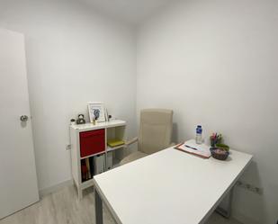 Office to rent in Cartagena  with Air Conditioner, Heating and Furnished
