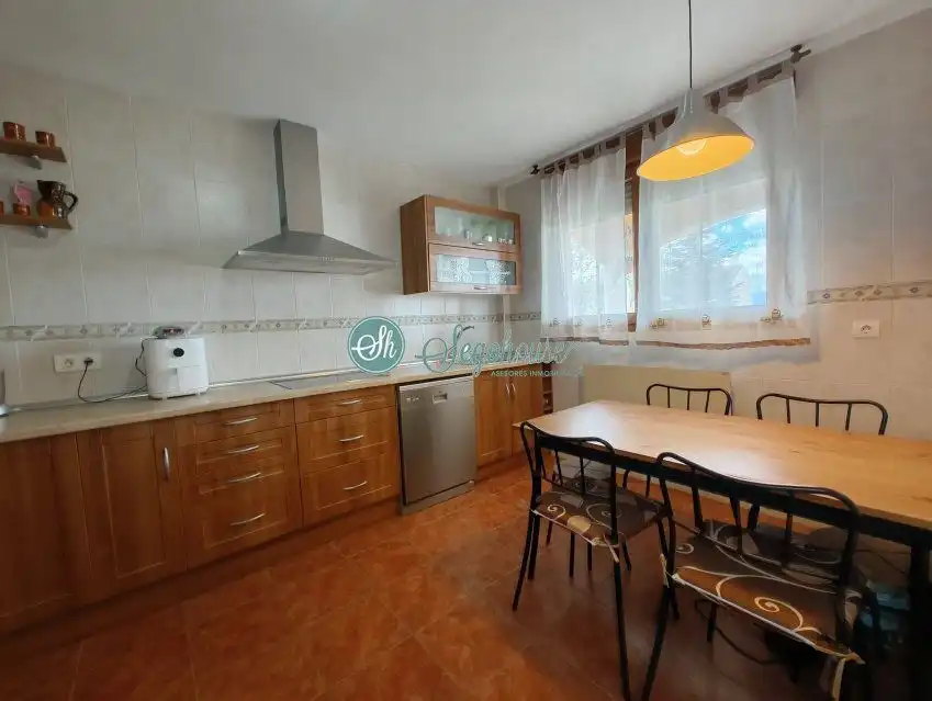 Cocina de Casa o chalet en venta en San Cristóbal de Segovia con Calefacción, Jardín privado y Terraza