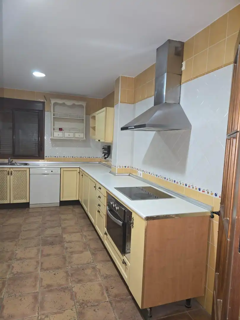 Chalet con terraza en venta en Calle ASPERULA, imagen 10