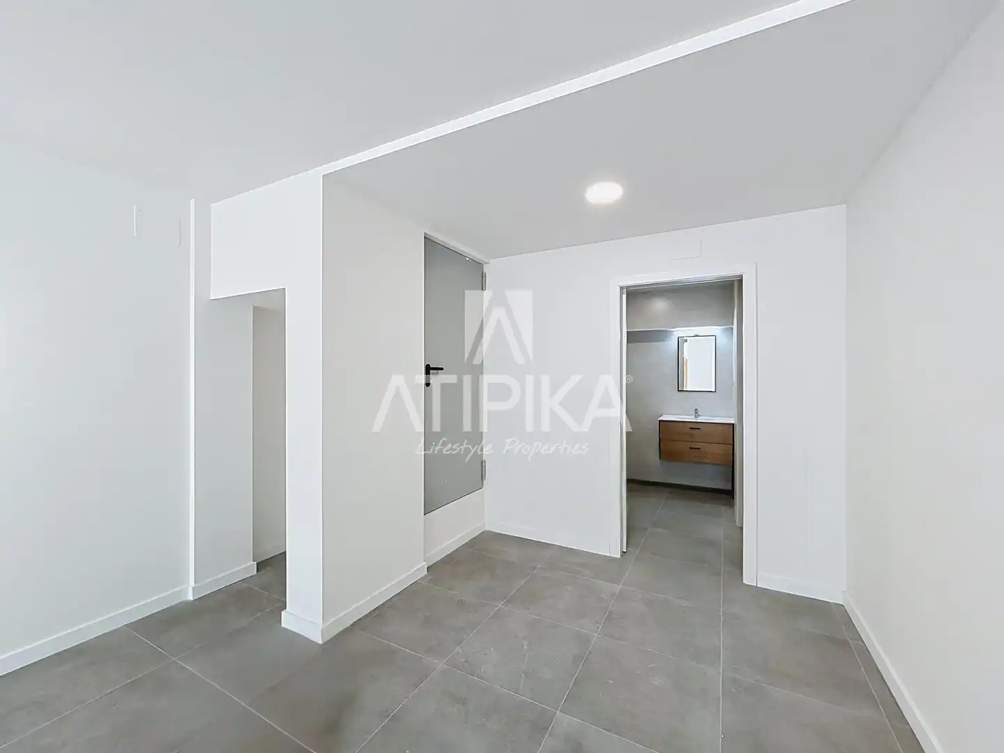 Commercial properties for rent in Barcelona  with Air Conditioner