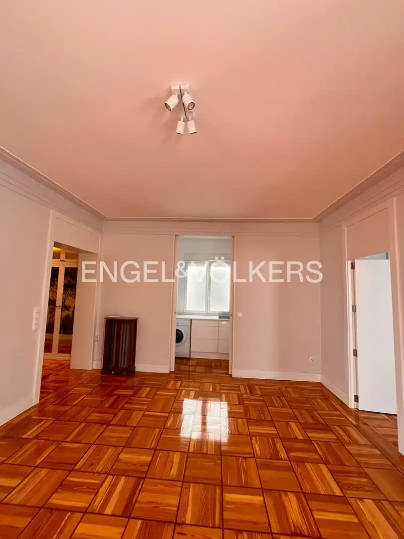Bedroom of Flat for rent in Madrid  with Air Conditioner and Heating