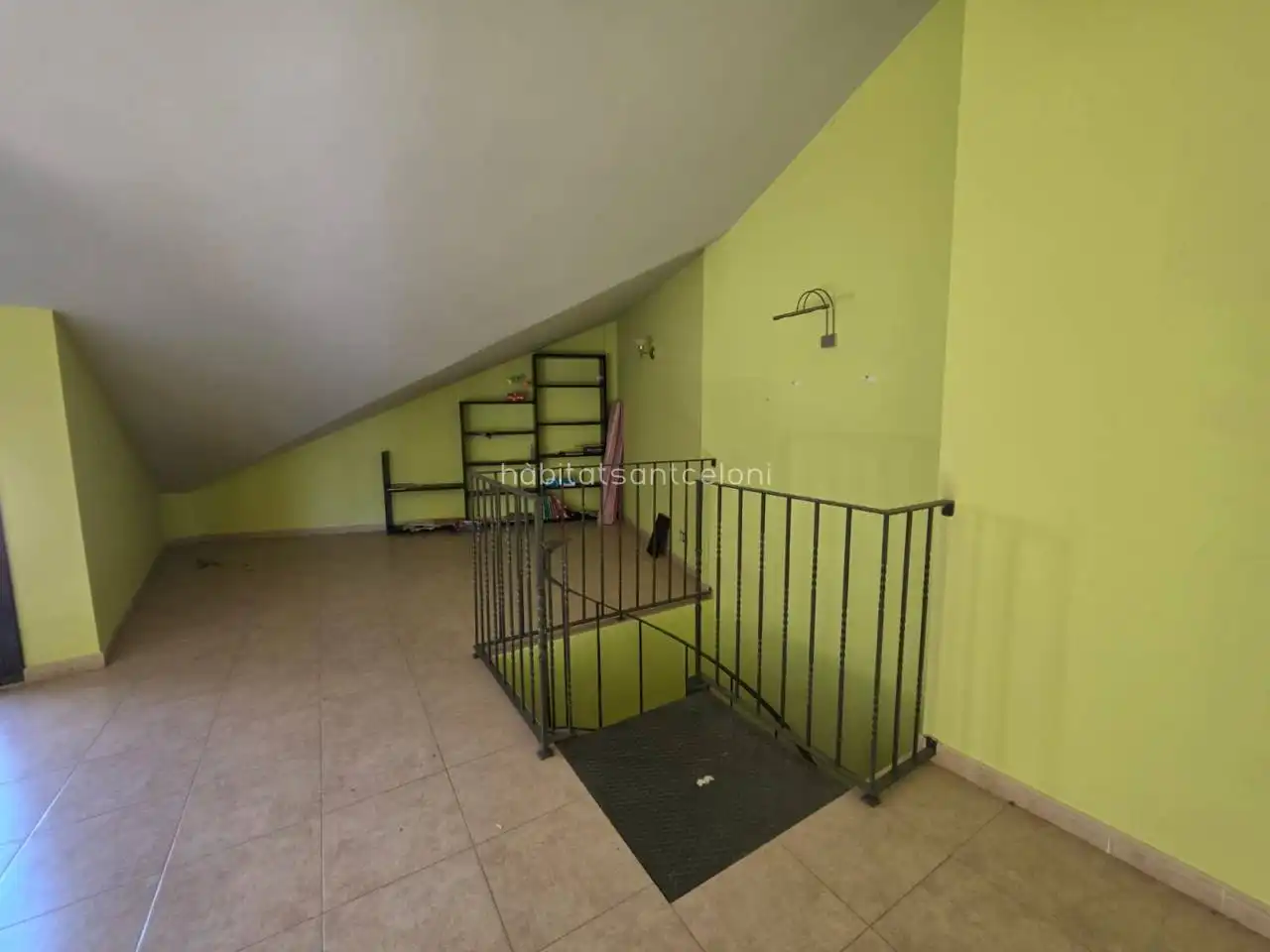 Maisonette zum Verkauf in Riells i Viabrea mit Terrasse, Balkon und Gemeinschaftspool