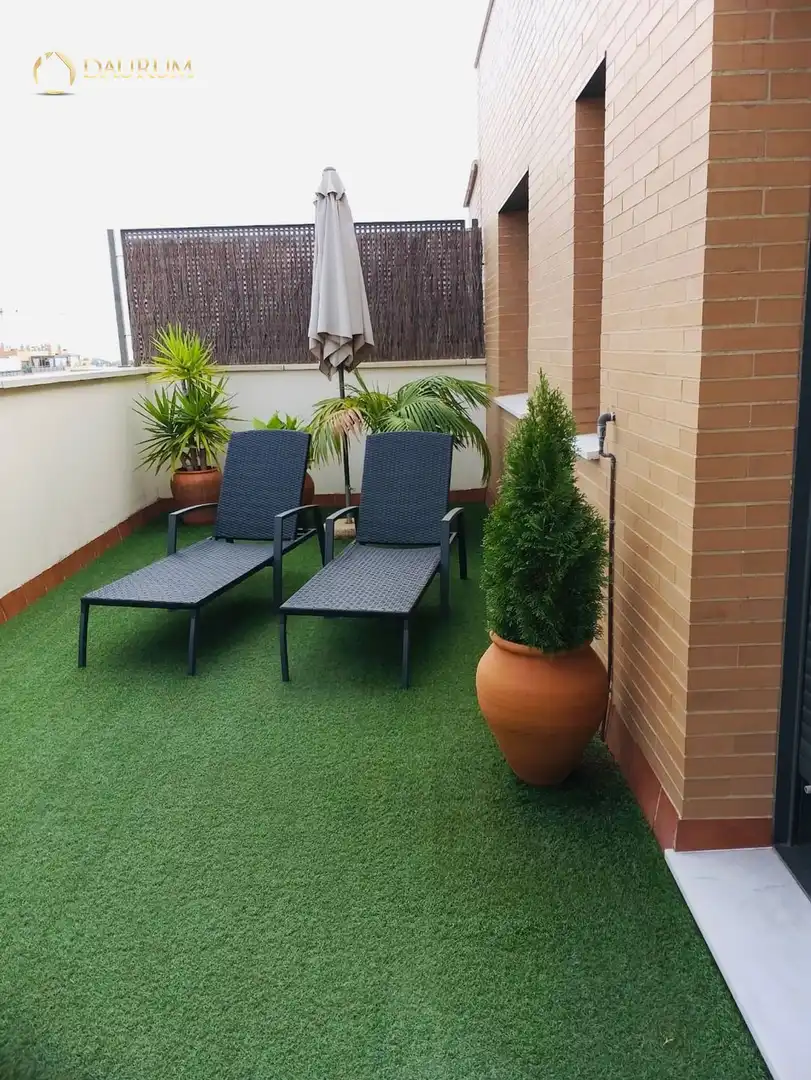 Terraza de Ático en venta en Mairena del Aljarafe con Aire acondicionado, Terraza y Piscina