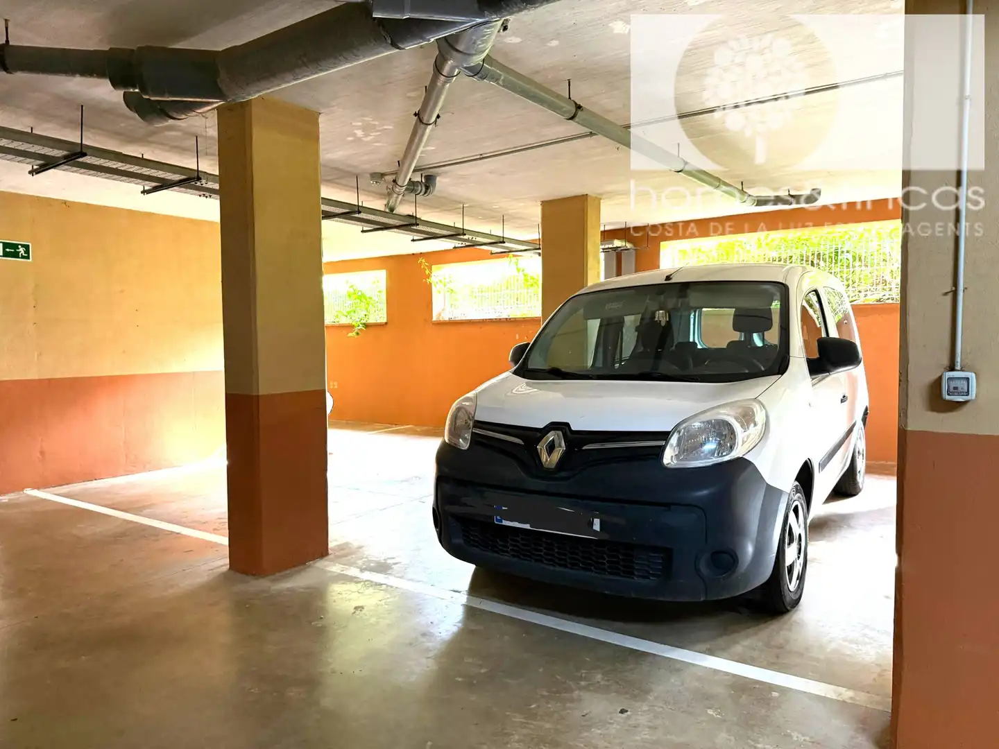 Parking de Piso en venta en Ayamonte con Terraza, Amueblado y Horno
