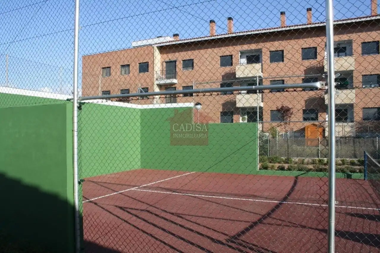 Apartament amb piscina en venda a Villamayor, imagen 9