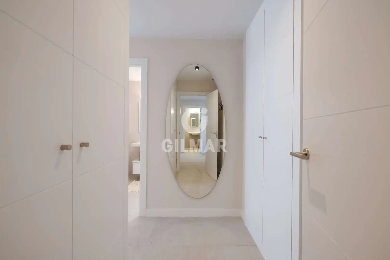 Habitación de Ático en venta en Estepona con Calefacción, Trastero y Piscina