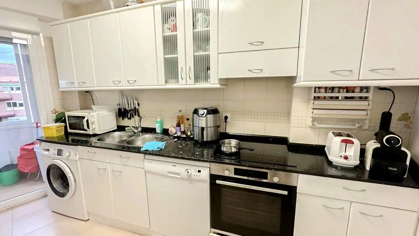 Cuina de Apartament en venda en  Logroño amb Aire condicionat, Calefacció i Terrassa