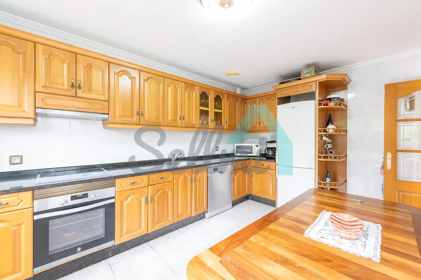 Cocina de Casa adosada en venta en El Franco  con Calefacción, Jardín privado y Parquet