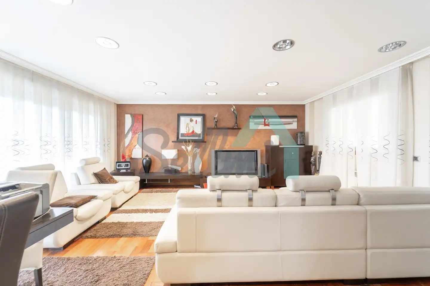 Sala de estar de Casa o chalet en venta en Oviedo  con Calefacción, Jardín privado y Parquet