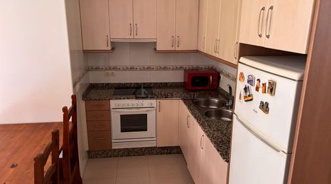 Foto 3 de Apartamento de alquiler en Combarro, Poio