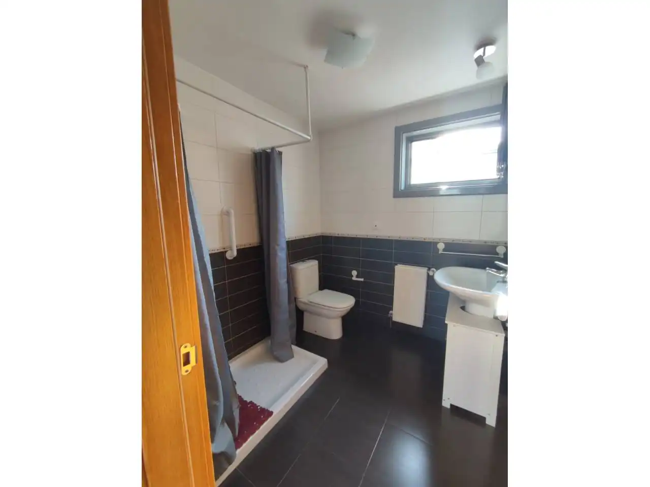 Bathroom of Flat for sale in Ames  with Heating and Parquet flooring