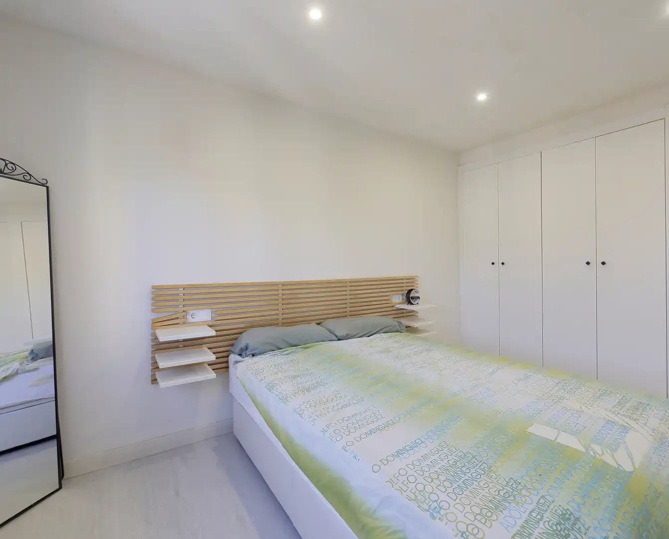 Bedroom of Flat for sale in Sur